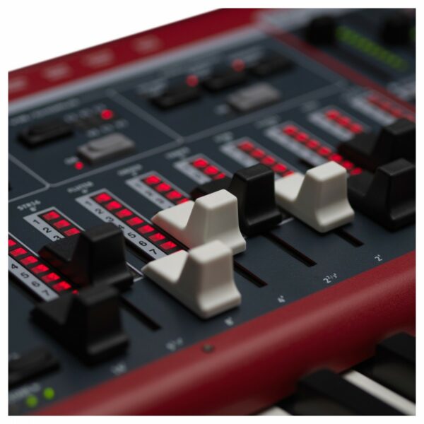Nord Stage 4 88 stage piano da palco con tastiera a 88 tasti hammer-action, fader LED e drawbars fisiche