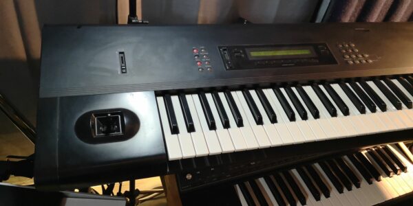 KORG M1 61 KEYS Synth Workstation con librerie aggiuntive - immagine 2