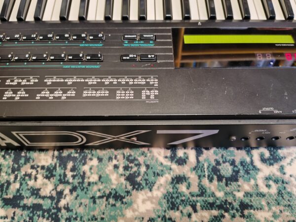 Yamaha DX7 II FD con card a Case rigido, revisionato | possibile permuta - immagine 6