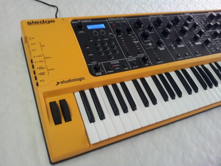 Studiologic Sledge con librerie aggiuntive| possibile permuta