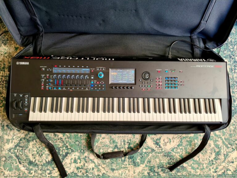 YAMAHA Montage M8X AG con librerie aggiuntive e bag| possibile permuta