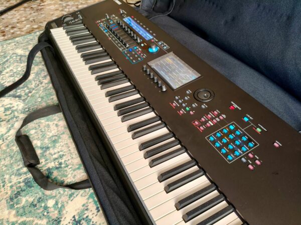 YAMAHA Montage M8X AG con librerie aggiuntive e bag| possibile permuta - immagine 5