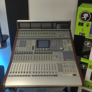 TASCAM DM-3200 mixer possibile permuta o scambio
