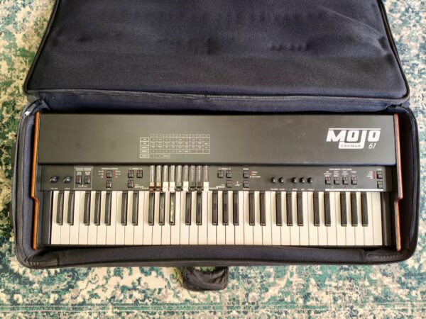 Crumar Mojo 61 con bag e pedale volume originale | hammond | - Possibile Permuta