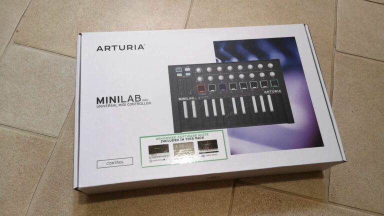 ARTURIA MINILAB MKII DEEP BLACK  / possibile scambio o permuta