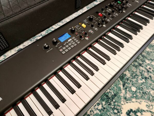 Yamaha Cp88 V2 | pedale e manuali | possibile permuta o scambio Nord Stage 2 3 4 - immagine 2