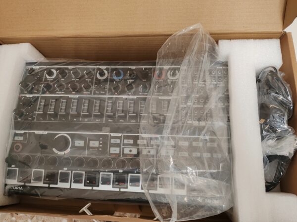 Arturia Minibrute 2s possibilità di scambio o permuta - immagine 3