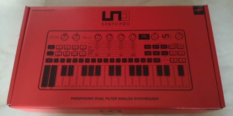 IK MULTIMEDIA Uno Synth Pro Desktop SINTETIZZATORE ANALOGICO | Possibile Permuta