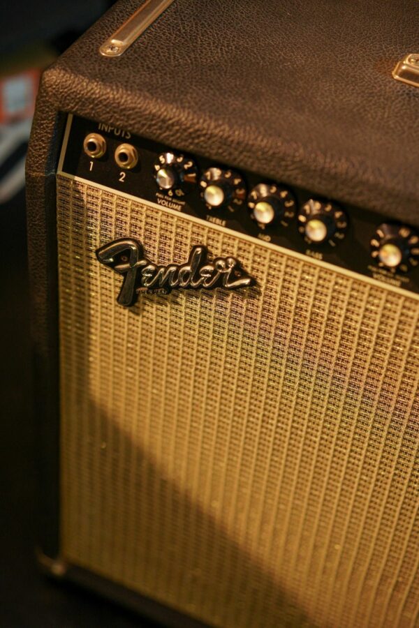 Fender Twin Reverb II 2-Channel 105-Watt 2x12" Guitar Combo 1983 - 1986 - Black - immagine 2