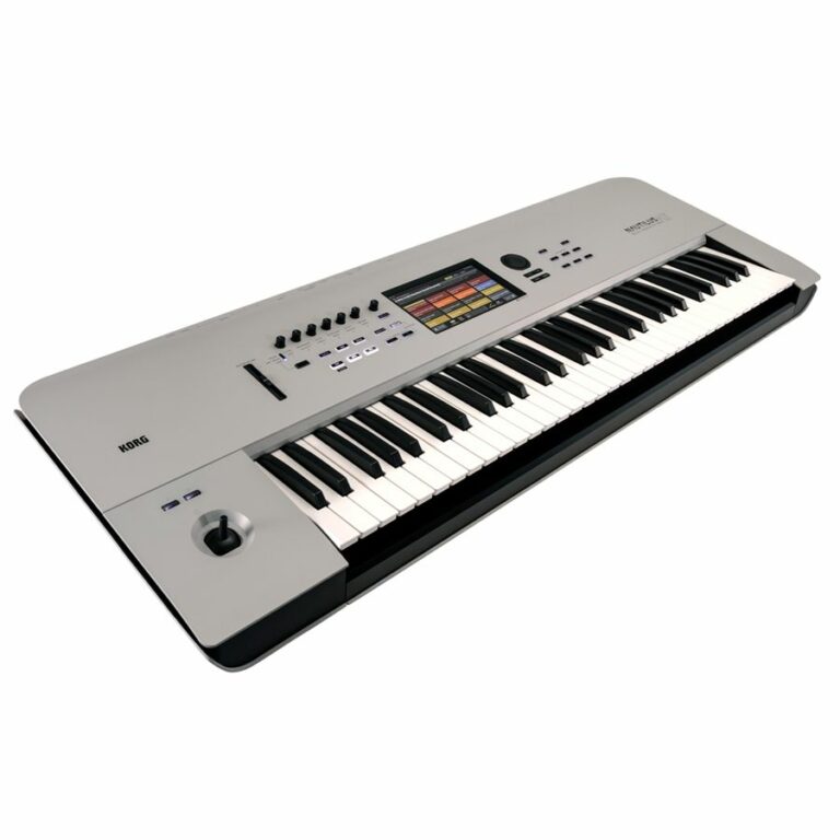 korg nautilus 61 at white librerie aggiuntive | scambio con Nord Stage 3