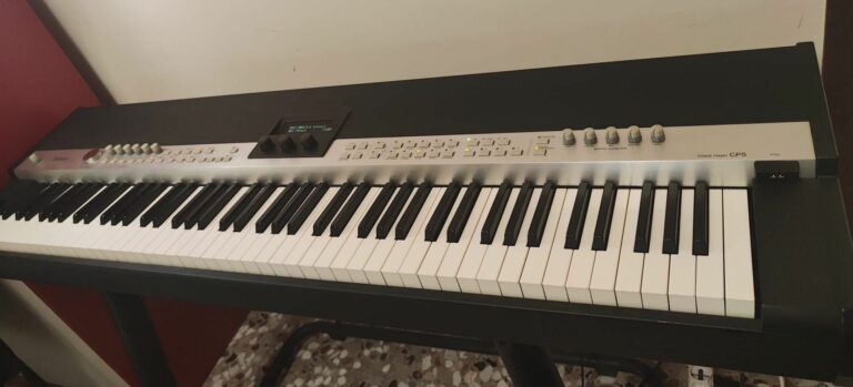 Yamaha cp5 stage piano con pedale sustain e manuali | possibilità di permuta