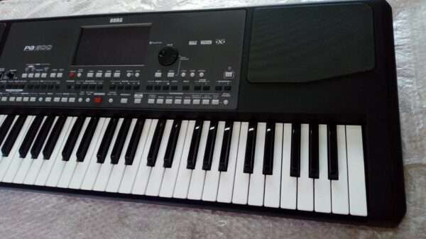 Korg Pa600 con borsa originale / possibilità di permuta