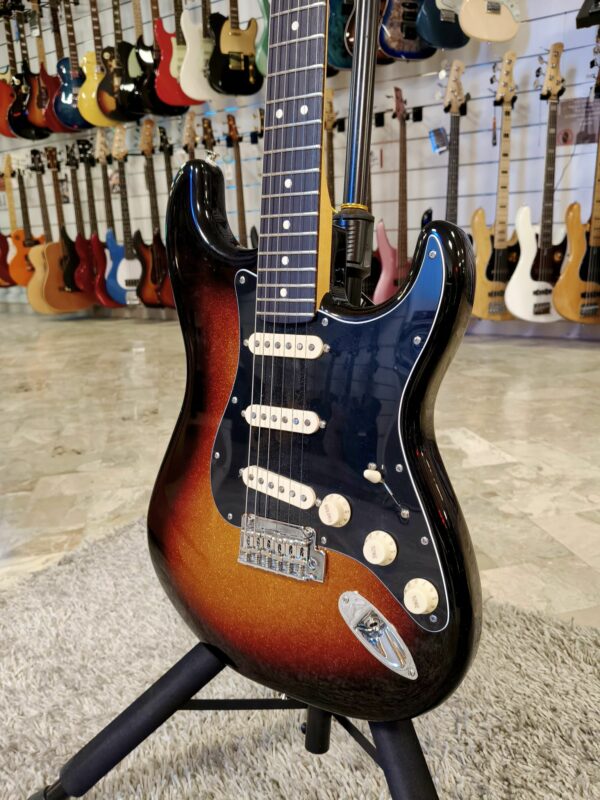 Fender Player II Stratocaster Sparkle 3-tone Sunburst - possibilità di permuta - immagine 3
