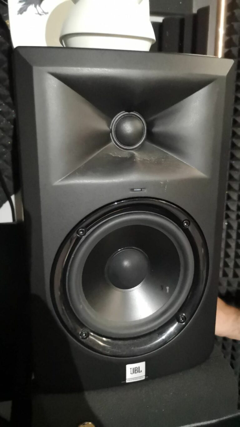 JBL LSR305 monitor studio - possibilità di permuta