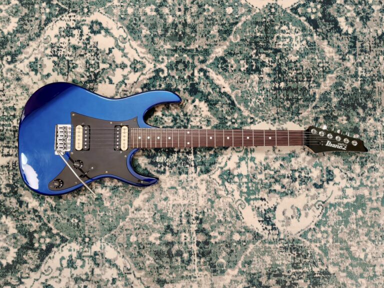 Ibanez GRX20-JB Jewel Blue pickup e meccaniche Kluson - possibile permuta