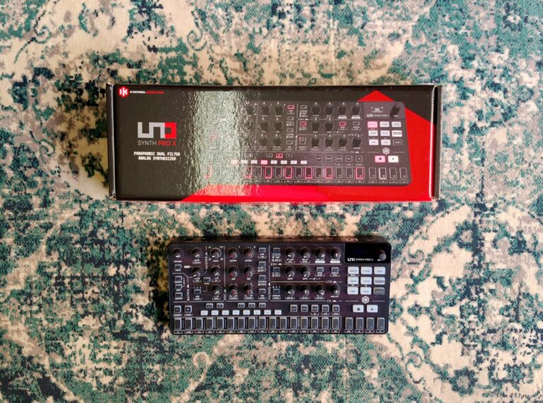 IK MULTIMEDIA Uno Synth Pro X SINTETIZZATORE ANALOGICO | Possibile Permuta