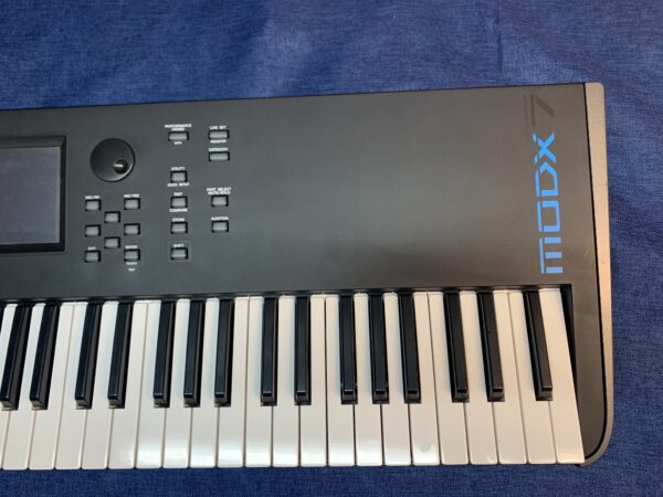 Yamaha MODX7 | Possibilità di permuta - immagine 6