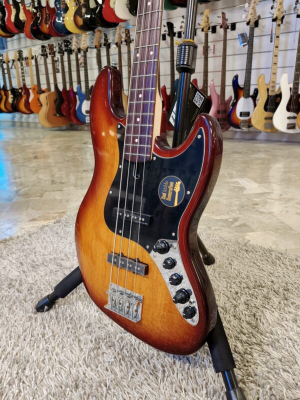 Sire Marcus Miller V3 2nd Gen – Basso Jazz 4 Corde | Possibilità di permuta - immagine 2