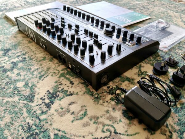 Arturia MiniBrute 2S - Synth Analogico e Step Sequencer - Possibile permuta - immagine 2